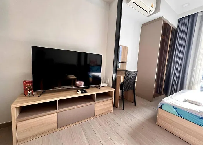 Free Parking With Balcony Pool And Gym Mrt 200m *