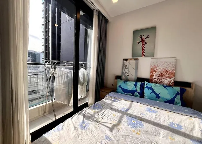 Free Parking With Balcony Pool And Gym Mrt 200m * Bangkok